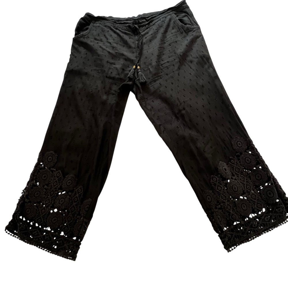 Eloise Anthropologie Embroidered Lace Cropped pants Black Made in India XS